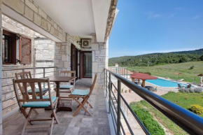 Wild Fig Retreat Sirocco